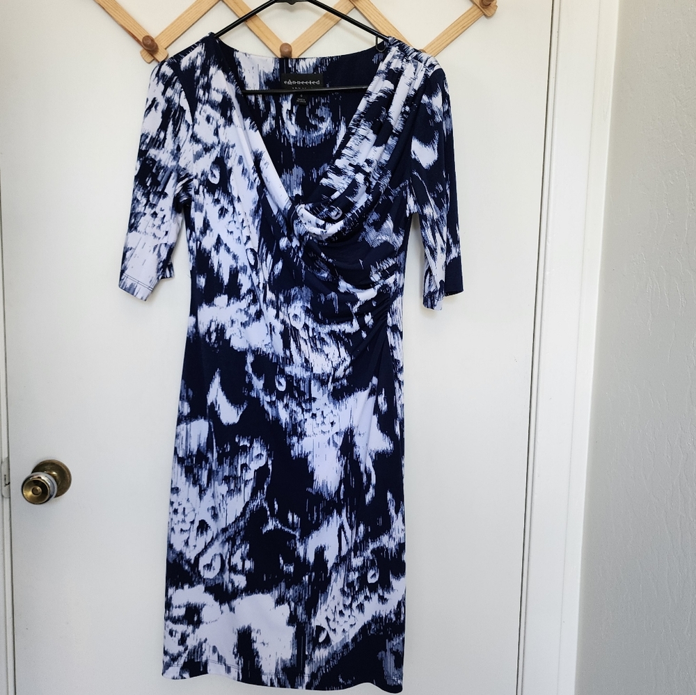 Connected apparel size 6 blue and white stretch midi dress Used good condition